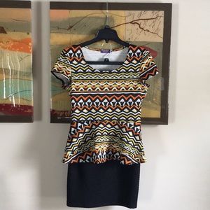 🌺💕Beautiful Colorful Peplum Top💕🌺